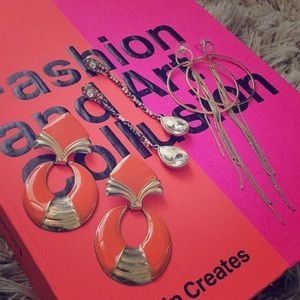 🔘last call; earring bundle//.